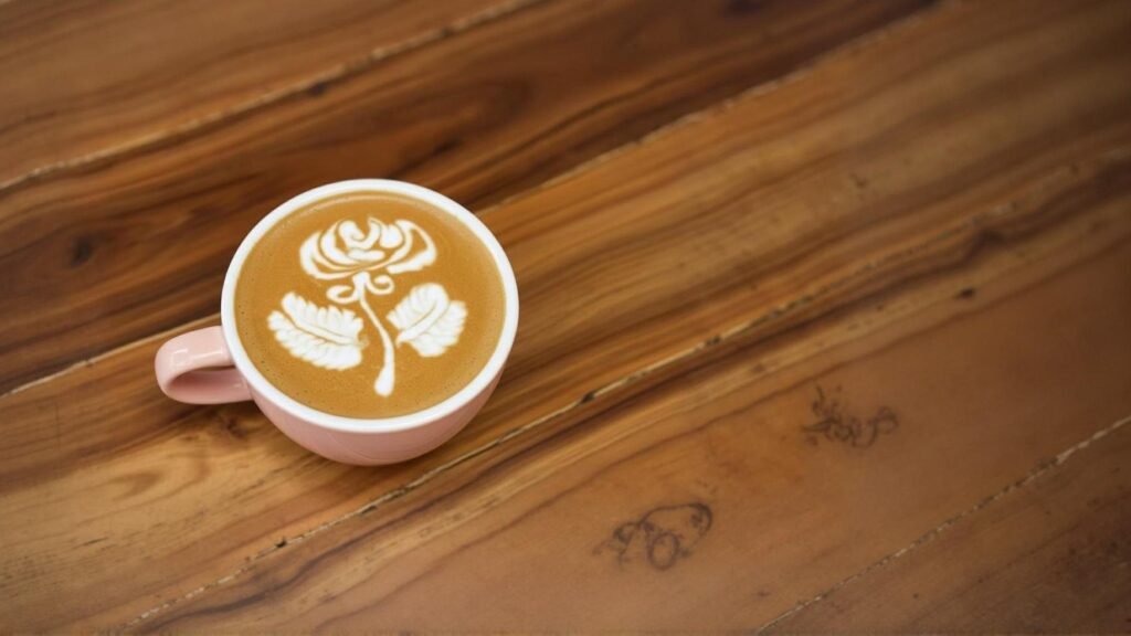 Rose Bar café and cocktail bar latte art